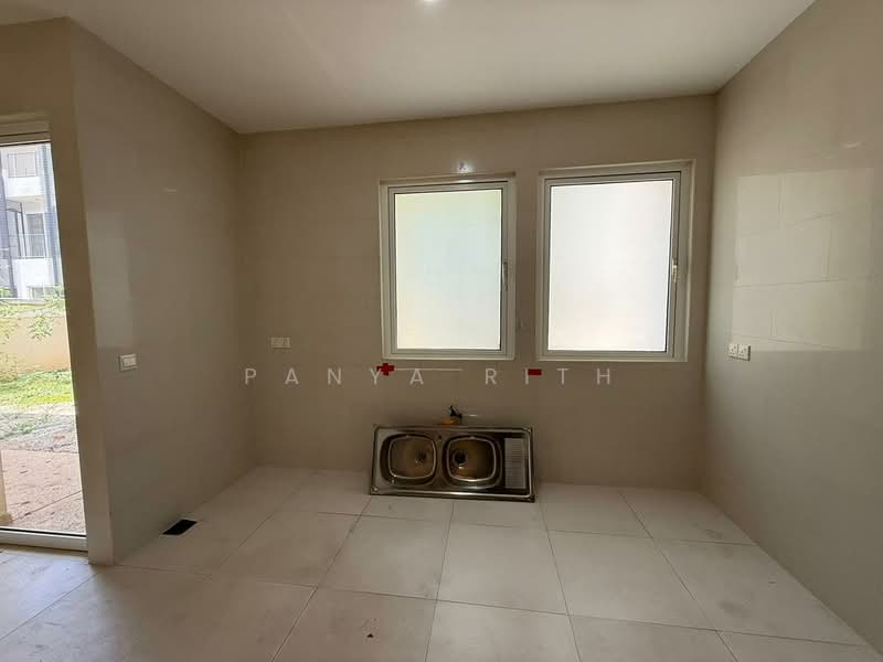 Semi-Detached House for Sale in Tanjung Tokong (Penang) - Panya Rith - Kitchen - PropertyGuru.com.my