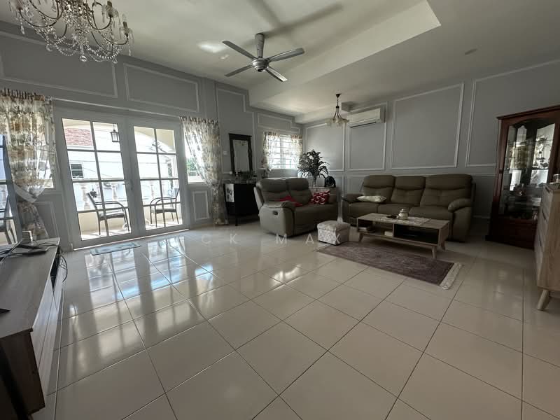 3-storey Terraced House for Sale in Tiger Lane (Ipoh) - Ck Max - Living Room - PropertyGuru.com.my