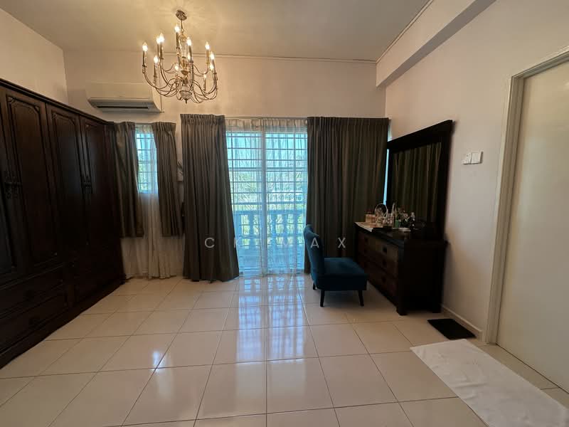 3-storey Terraced House for Sale in Tiger Lane (Ipoh) - Ck Max - Bedroom - PropertyGuru.com.my