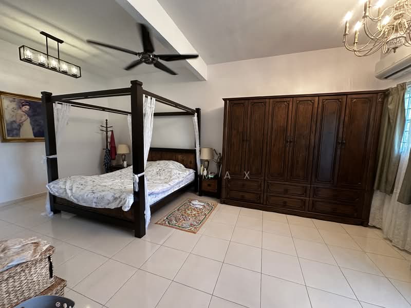 3-storey Terraced House for Sale in Tiger Lane (Ipoh) - Ck Max - Bedroom - PropertyGuru.com.my