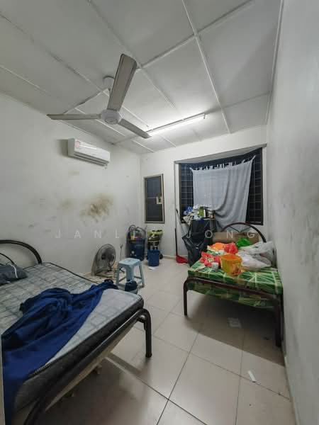 2-storey Terraced House for Sale in Taman Tan Sri Yaacob (Johor Bahru) - Janlly Jong - Bedroom - PropertyGuru.com.my