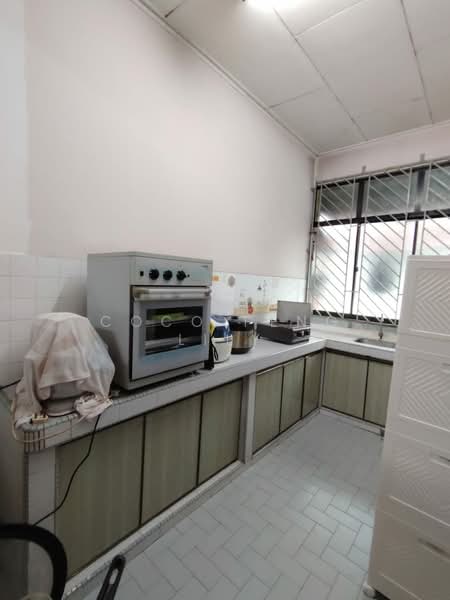 1-storey Terraced House for Sale in Taman Daya (Johor Bahru) - Coco Feng Lily - Kitchen - PropertyGuru.com.my