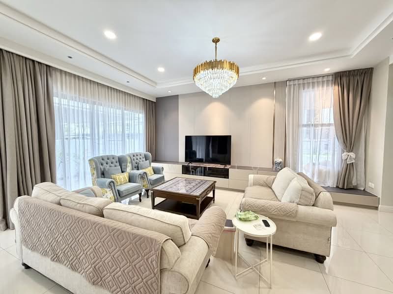 Semi-Detached House for Rent in Bandar Tropicana Aman (Telok Panglima Garang) - Wei Wei Low - Living Room - PropertyGuru.com.my