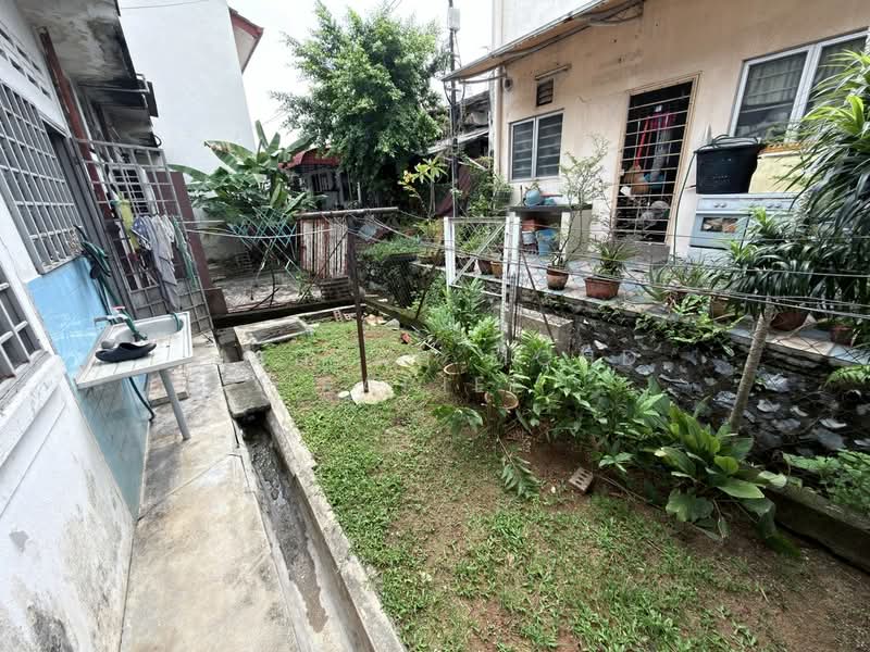 Rumah Teres 1 Tingkat untuk Dijual di Kelana Jaya (Petaling Jaya) - Mahzah Mohd Rapiee - Exterior - PropertyGuru.com.my