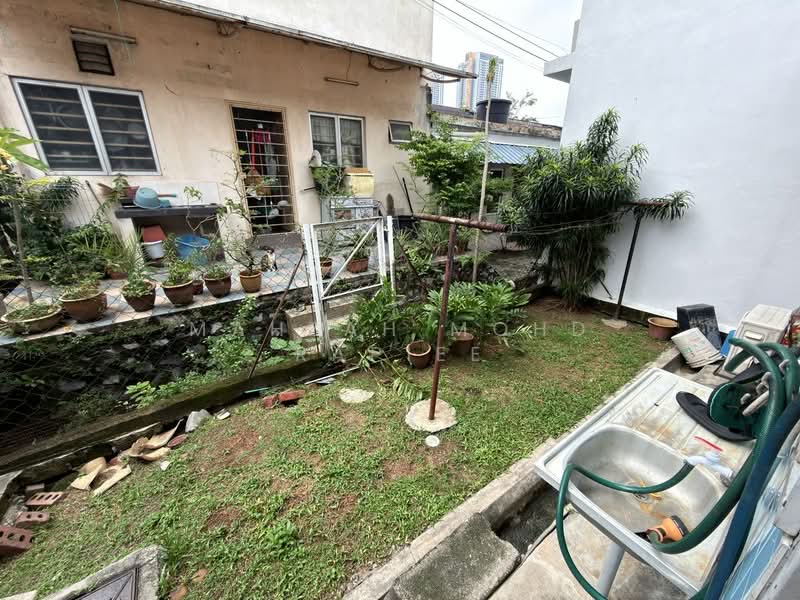 Rumah Teres 1 Tingkat untuk Dijual di Kelana Jaya (Petaling Jaya) - Mahzah Mohd Rapiee - Exterior - PropertyGuru.com.my