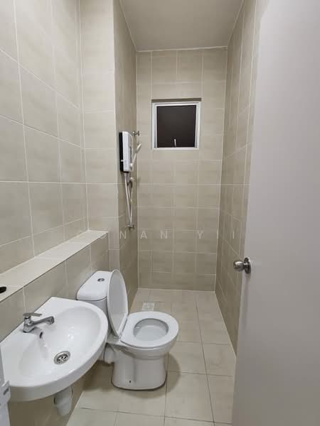 Kondominium untuk Disewa di Residensi Begonia - Conan Yii - Bathroom - PropertyGuru.com.my