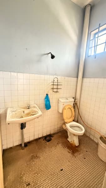 Semi-Detached House for Sale in Taman Kota Permai (Bukit Mertajam) - Will Quaik - Bathroom - PropertyGuru.com.my