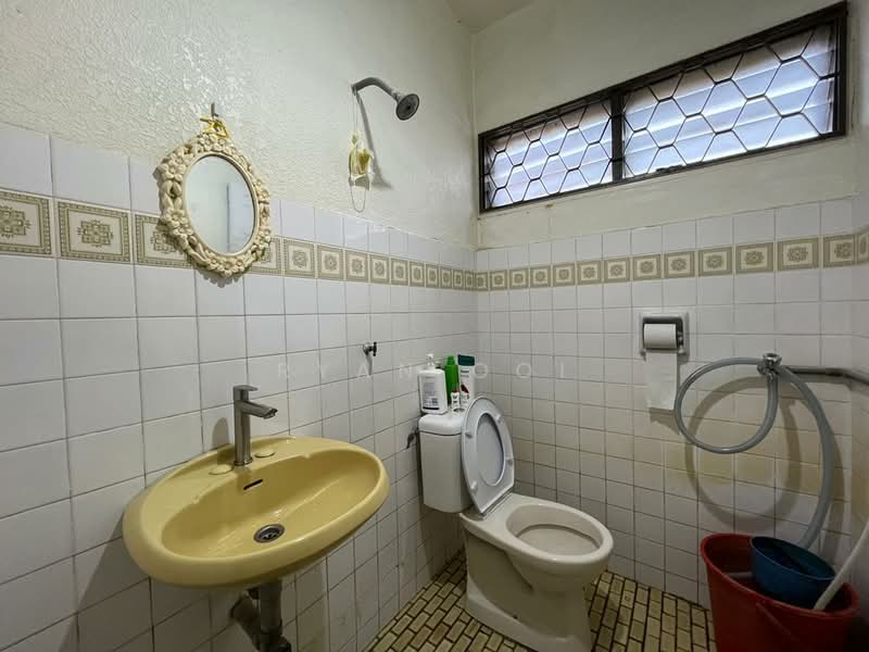 Rumah Berkembar untuk Dijual di Taman Bayu Baru (Alor Setar) - Ryan Ooi - Bathroom - PropertyGuru.com.my