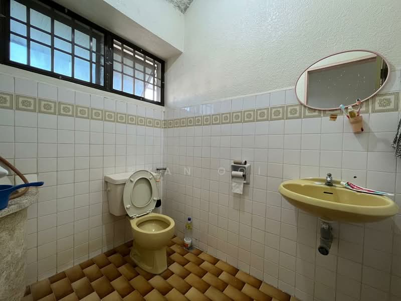 Rumah Berkembar untuk Dijual di Taman Bayu Baru (Alor Setar) - Ryan Ooi - Bathroom - PropertyGuru.com.my