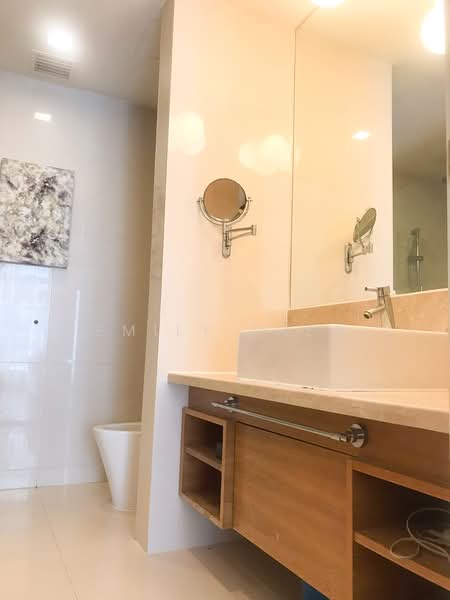 Kondominium untuk Dijual di Cormar Suites (Fraser Place (Lot 163)) - Emily Thea - Bathroom - PropertyGuru.com.my