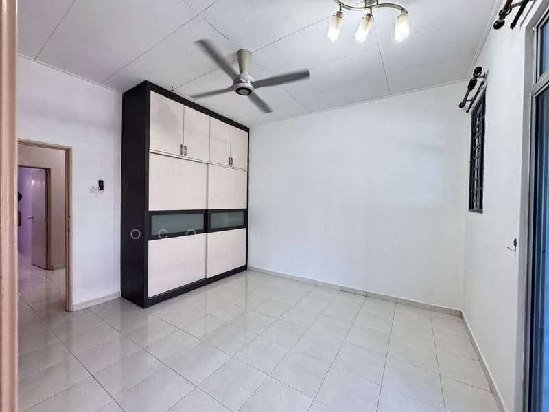 Rumah Teres 2 Tingkat untuk Dijual di Taman JP Perdana (Johor Bahru) - Coco Feng Lily - Bedroom - PropertyGuru.com.my