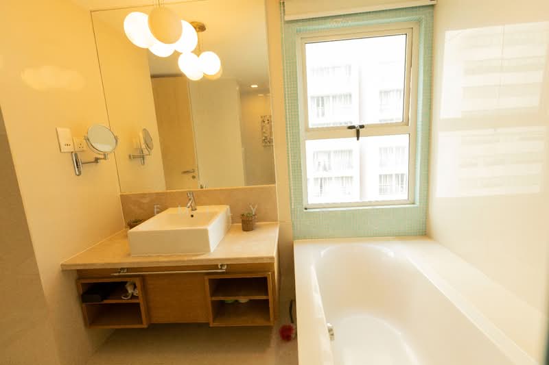 Condominium for Sale at Cormar Suites (Fraser Place (Lot 163)) - Emily Thea - Bathroom - PropertyGuru.com.my