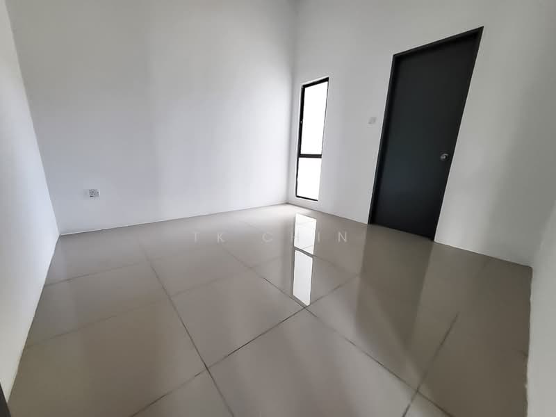Rumah Berkembar untuk Dijual di Taman Scientex Rawang (Rawang) - TK Chin - Interior - PropertyGuru.com.my