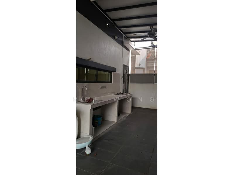 Semi-Detached House for Sale in Telok Panglima Garang (Selangor) - Mel Wong - Kitchen - PropertyGuru.com.my