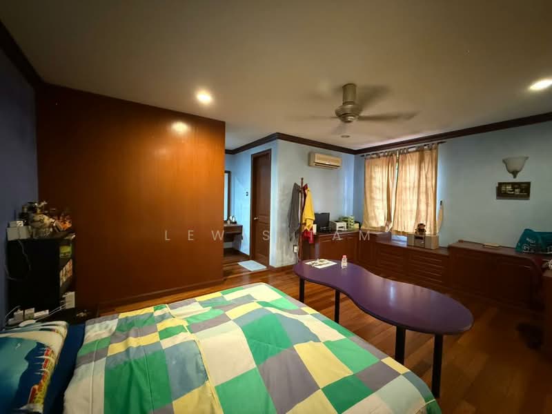 Bungalow for Sale in Country Heights (Kajang) - Lewis Tam - Bedroom - PropertyGuru.com.my