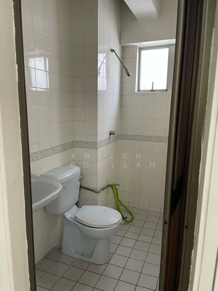 Kondominium untuk Disewa di Awana Puri - Anizah Abdullah - Bathroom - PropertyGuru.com.my