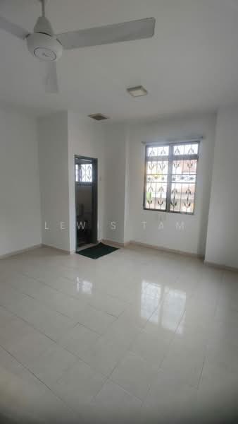 Rumah Teres 2 Tingkat untuk Dijual di Kajang (Selangor) - Lewis Tam - PropertyGuru.com.my
