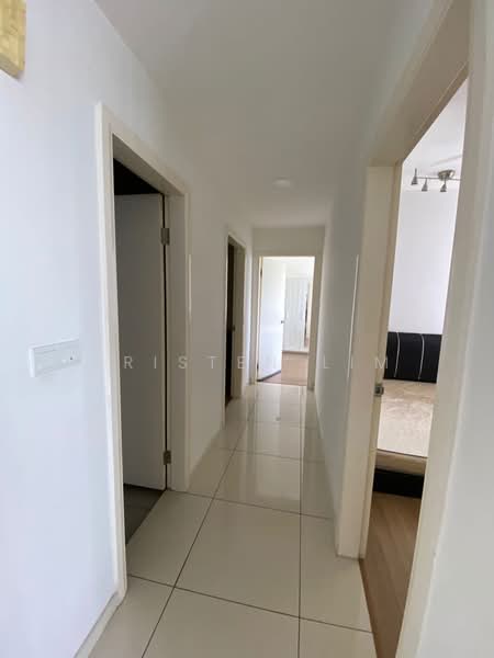 Kondominium untuk Disewa di Casa Green - Kristen Lim - Corridor - PropertyGuru.com.my