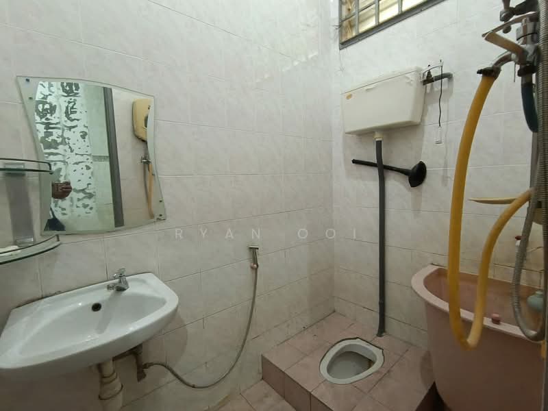 Rumah Teres 1 Tingkat untuk Dijual di Taman Setia (Alor Setar) - Ryan Ooi - Bathroom - PropertyGuru.com.my