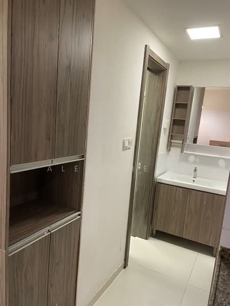 Apartment for Rent at Regalia Park @ Forest City - Alex Cheah - Bathroom - PropertyGuru.com.my