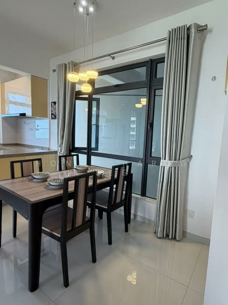 Pangsapuri untuk Disewa di Regalia Park @ Forest City - Hong Charng Lee - Dining Room - PropertyGuru.com.my