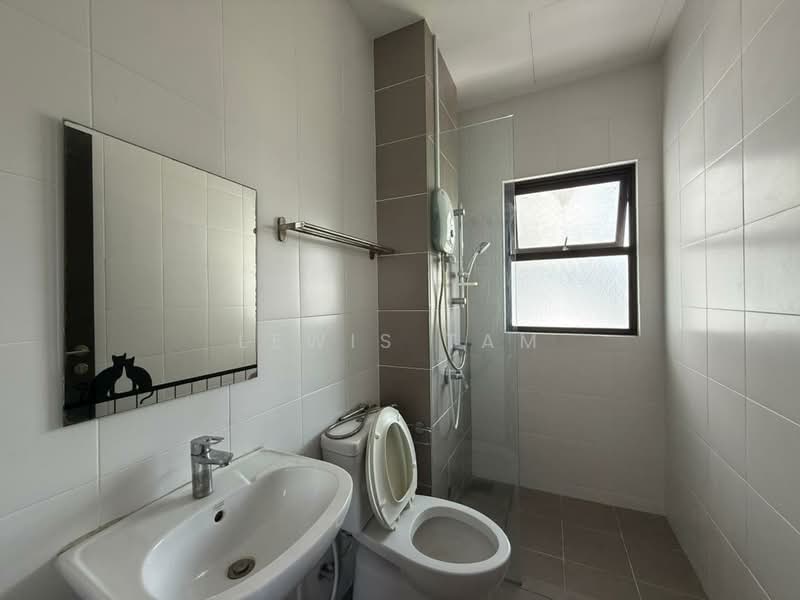 Rumah Berkembar untuk Dijual di Kajang (Selangor) - Lewis Tam - Bathroom - PropertyGuru.com.my
