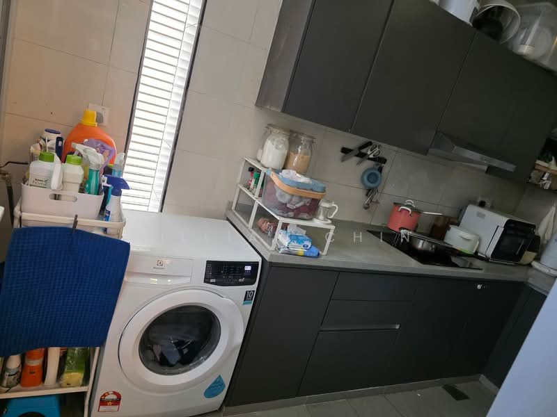 Condominium for Rent at Lakefront Residence - William Chin - Kitchen - PropertyGuru.com.my