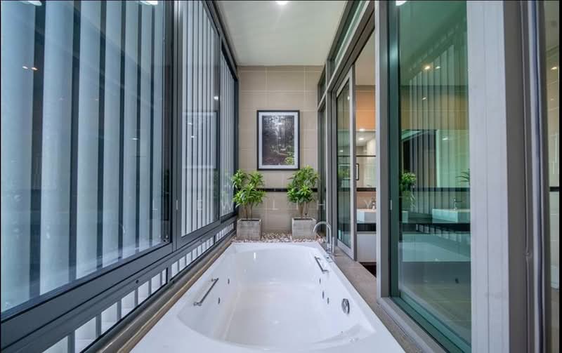 Condominium for Rent at Iskandar Residences - Liew Lih Yi - Bathroom - PropertyGuru.com.my