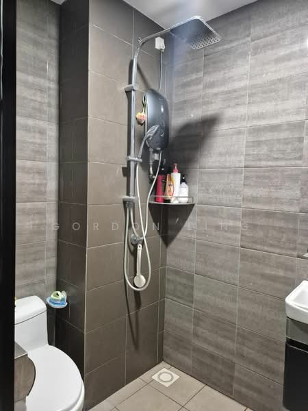 Service Residence for Sale at Symphony Tower (Menara Simfoni) - Gordon Ling - Bathroom - PropertyGuru.com.my