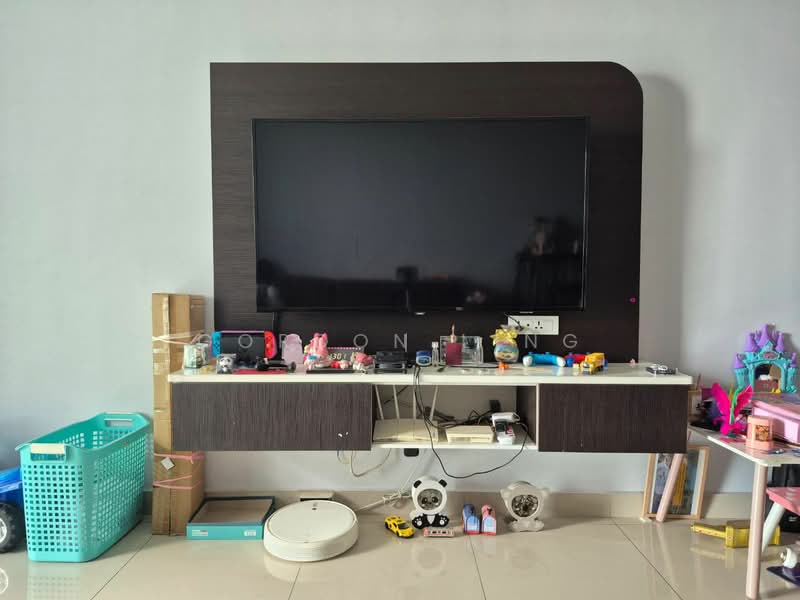 Service Residence for Sale at Symphony Tower (Menara Simfoni) - Gordon Ling - Living Room - PropertyGuru.com.my