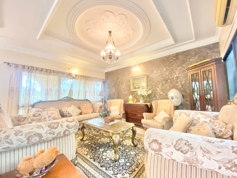 Rumah Banglo untuk Dijual di Seksyen 6 (Shah Alam) - Ali Idris - Living Room - PropertyGuru.com.my