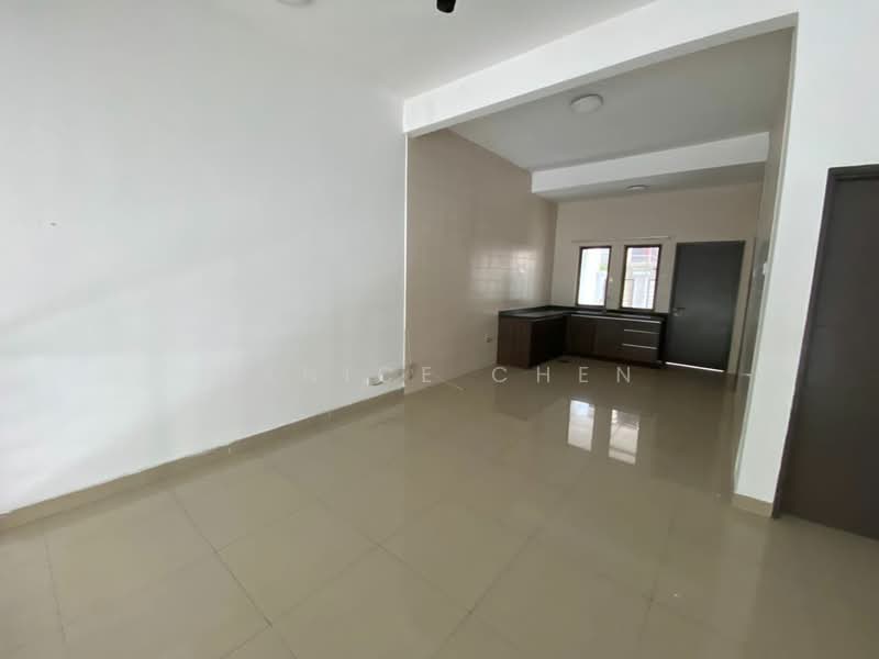 2.5-storey Terraced House for Sale in Puchong (Selangor) - Janice Chen - Kitchen - PropertyGuru.com.my