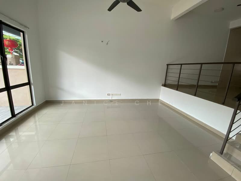 2.5-storey Terraced House for Sale in Puchong (Selangor) - Janice Chen - Living Room - PropertyGuru.com.my