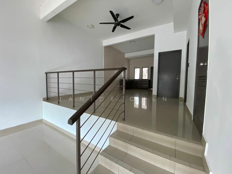 2.5-storey Terraced House for Sale in Puchong (Selangor) - Janice Chen - Dining Hall & Kitchen - PropertyGuru.com.my
