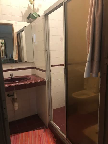 Bungalow for Sale in Seksyen 14 (Petaling Jaya) - Flora T - Bathroom - PropertyGuru.com.my