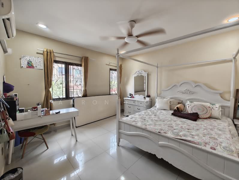 3-storey Terraced House for Sale in Balakong (Selangor) - Aaron Yiong - Bedroom - PropertyGuru.com.my