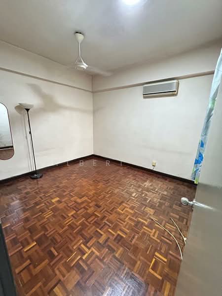 Condominium for Sale at Mutiara Oriental - Albert Ho - Interior - PropertyGuru.com.my