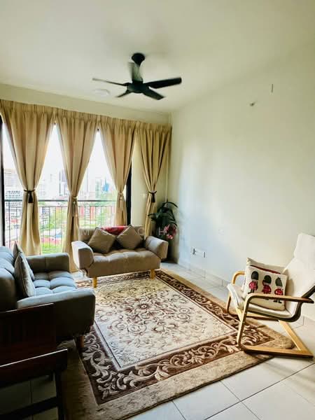Pangsapuri untuk Disewa di Residensi Max - Ms Cheng - Living Room - PropertyGuru.com.my