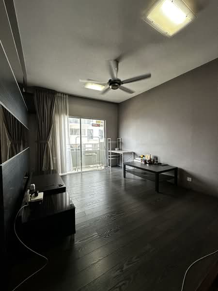 Kondominium untuk Dijual di Kinrara Mas - Terry Teh - Living Room - PropertyGuru.com.my
