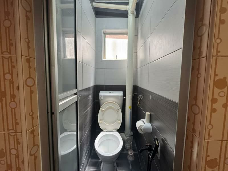 Rumah Flat untuk Disewa di Gugusan Seroja - Ryan Teoh - Bathroom - PropertyGuru.com.my