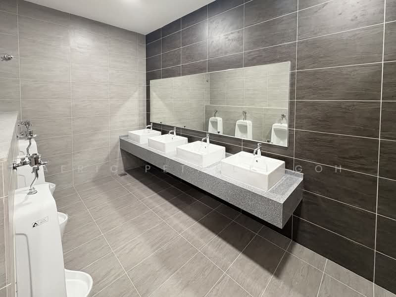 Pejabat untuk Disewa di Setia Alam (Selangor) - Aeric Petrelli Goh - Bathroom - PropertyGuru.com.my