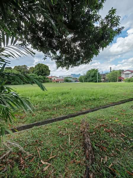 2-storey Terraced House for Sale in Taman Seri Rapat (Ipoh) - Qazin Khoo - Exterior - PropertyGuru.com.my