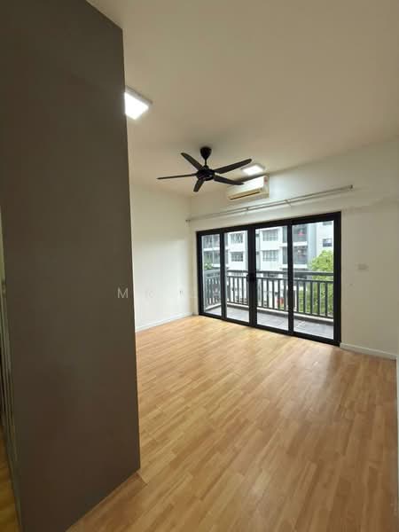 Servis Apartment untuk Disewa di Suria Residence - Mr Zack - Balcony - PropertyGuru.com.my