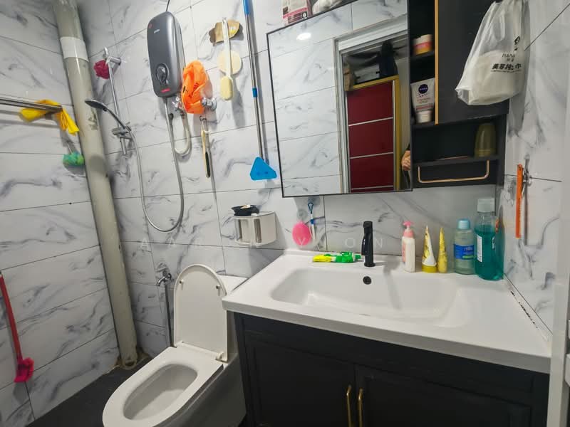 Rumah Teres 2 Tingkat untuk Dijual di BANDAR PUCHONG JAYA (Puchong) - Aaron Yiong - Bathroom - PropertyGuru.com.my