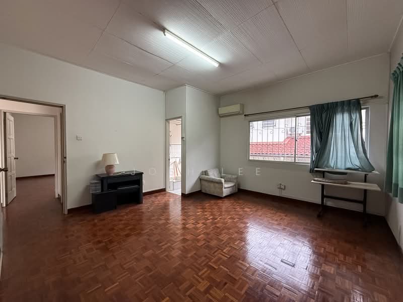 Rumah Berkembar untuk Dijual di Seksyen 22, Damansara Jaya (Petaling Jaya) - Josh Lee - Living Room - PropertyGuru.com.my