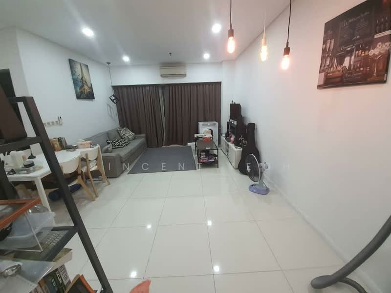 Servis Apartment untuk Disewa di Mercu Summer Suites - Vincent Yeoh - Living Room - PropertyGuru.com.my