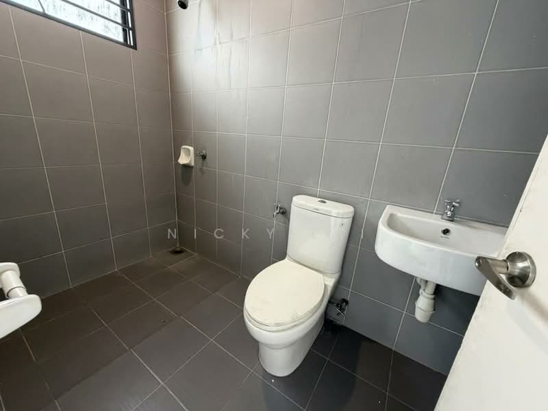 2-storey Terraced House for Sale in Rawang (Selangor) - Nicky Lai - Bathroom - PropertyGuru.com.my