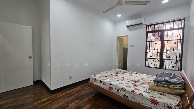 Rumah Berkembar untuk Dijual di KL City Centre (Kuala Lumpur) - Aaron Yiong - Bedroom - PropertyGuru.com.my