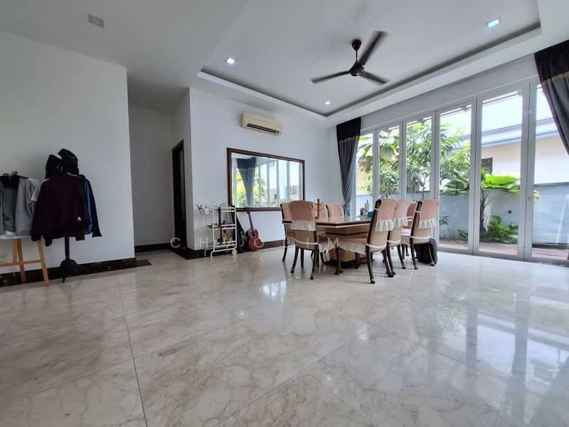 Bungalow for Sale in Taman Equine (Seri Kembangan) - ChaoLim . - Dining Room - PropertyGuru.com.my