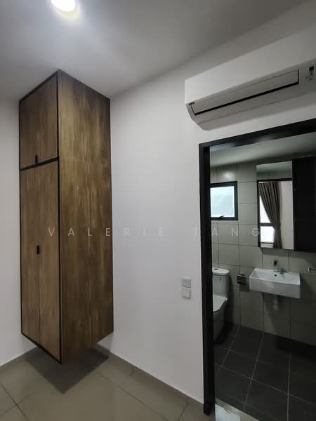 Service Residence for Sale at D'Quince Residences - Valerie Tang - Bathroom - PropertyGuru.com.my